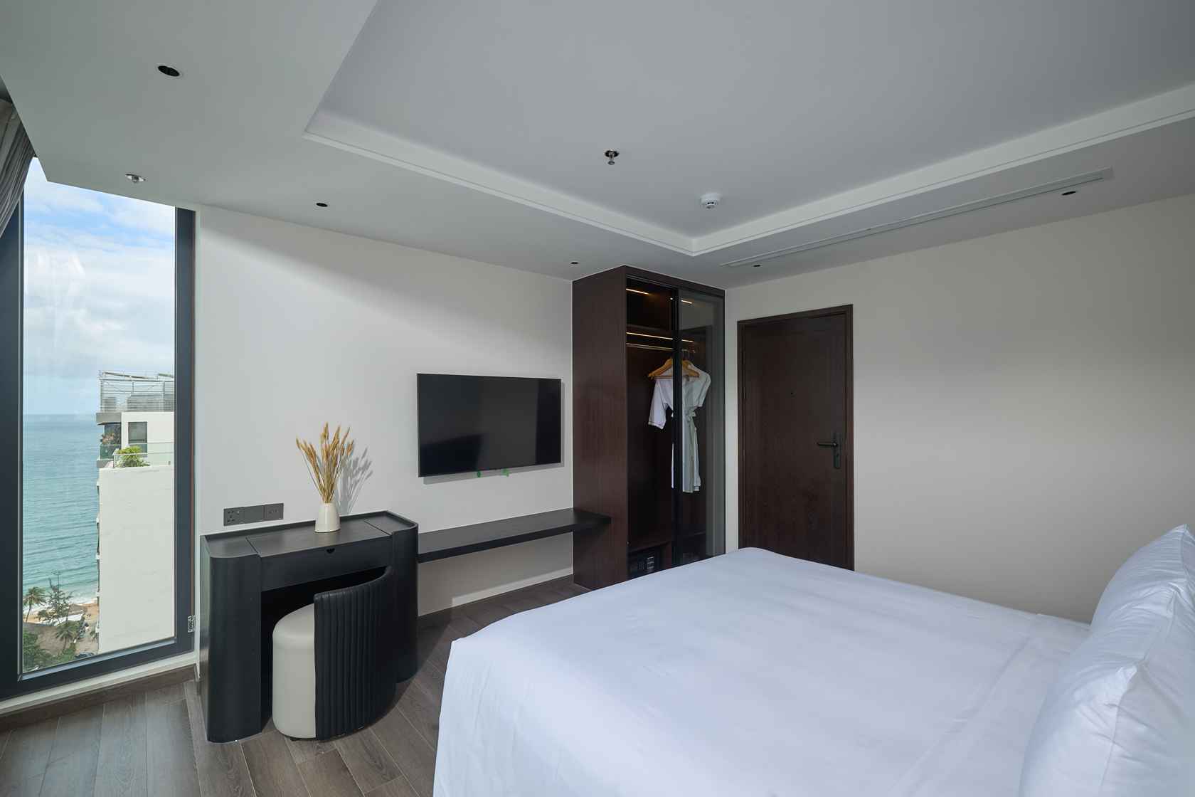 GRAND SUITE
