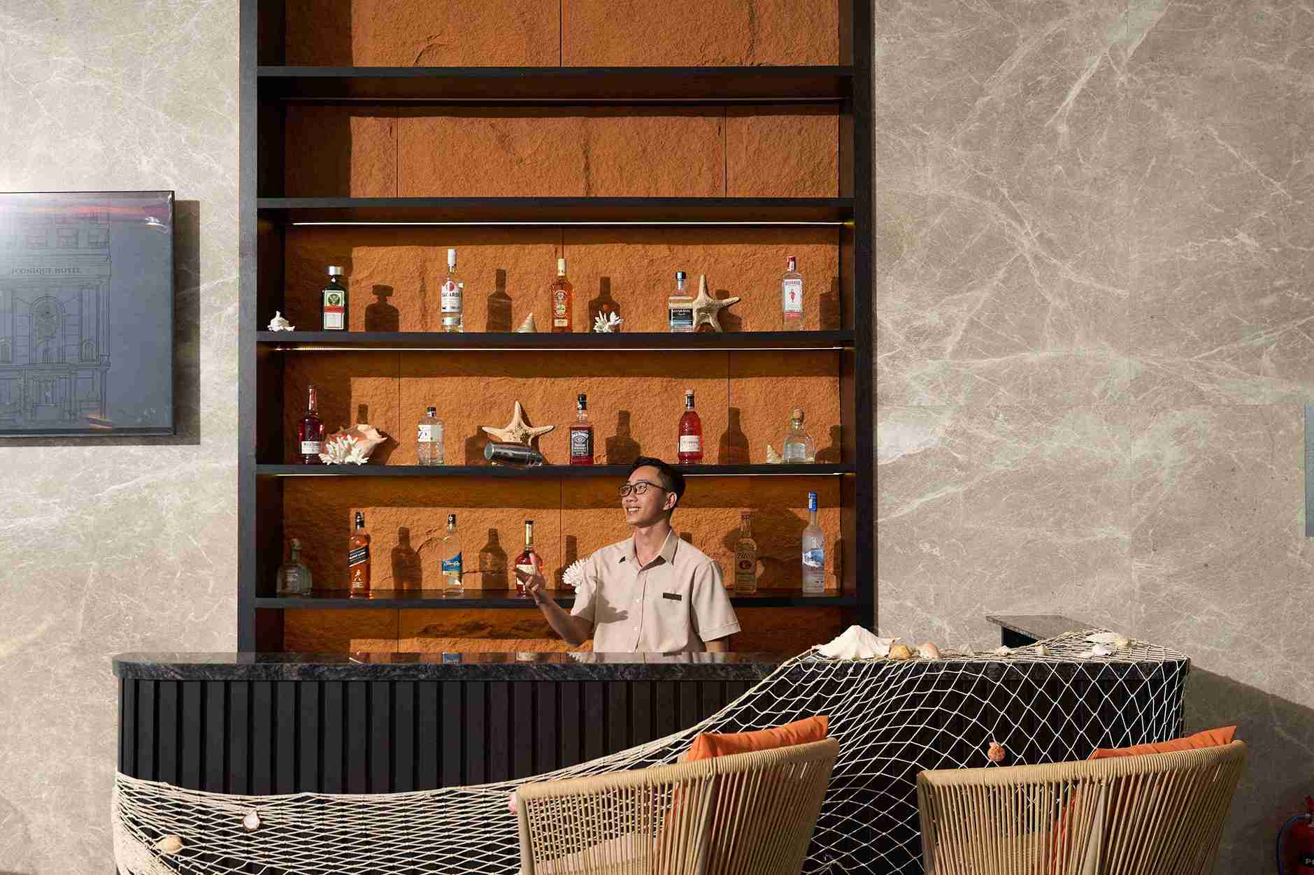lobby-bar.jpg